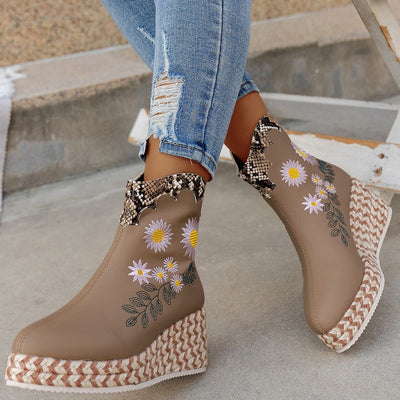 Autumn And Winter Thick Bottom Wedge Embroidered Retro Leisure Boots - Leeshansify